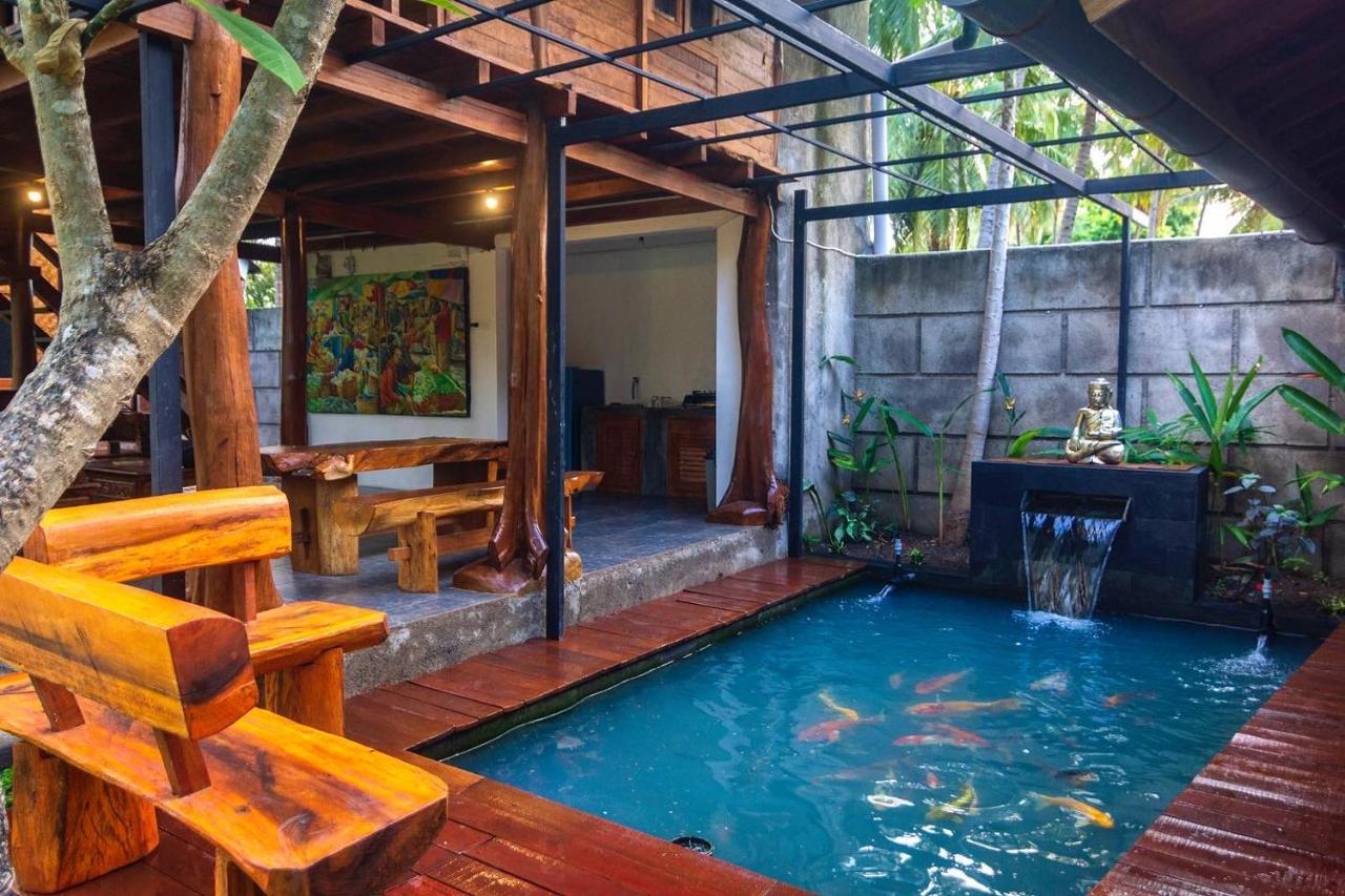 Tahlia'S Villa Sorongjukung Exteriér fotografie