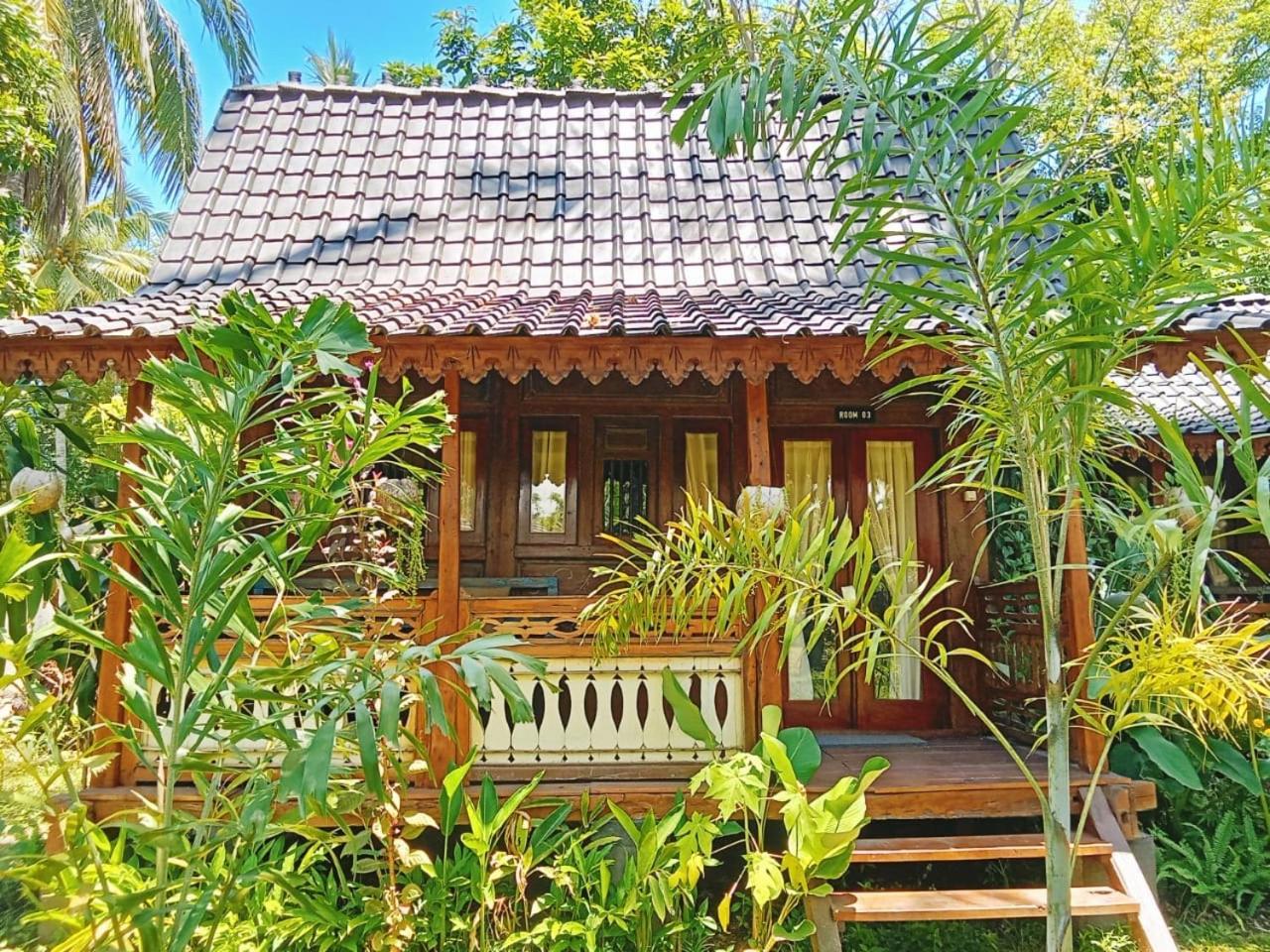 Tahlia'S Villa Sorongjukung Exteriér fotografie