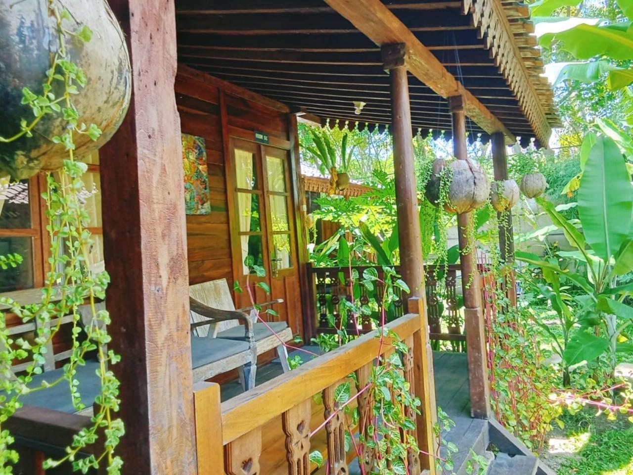 Tahlia'S Villa Sorongjukung Exteriér fotografie