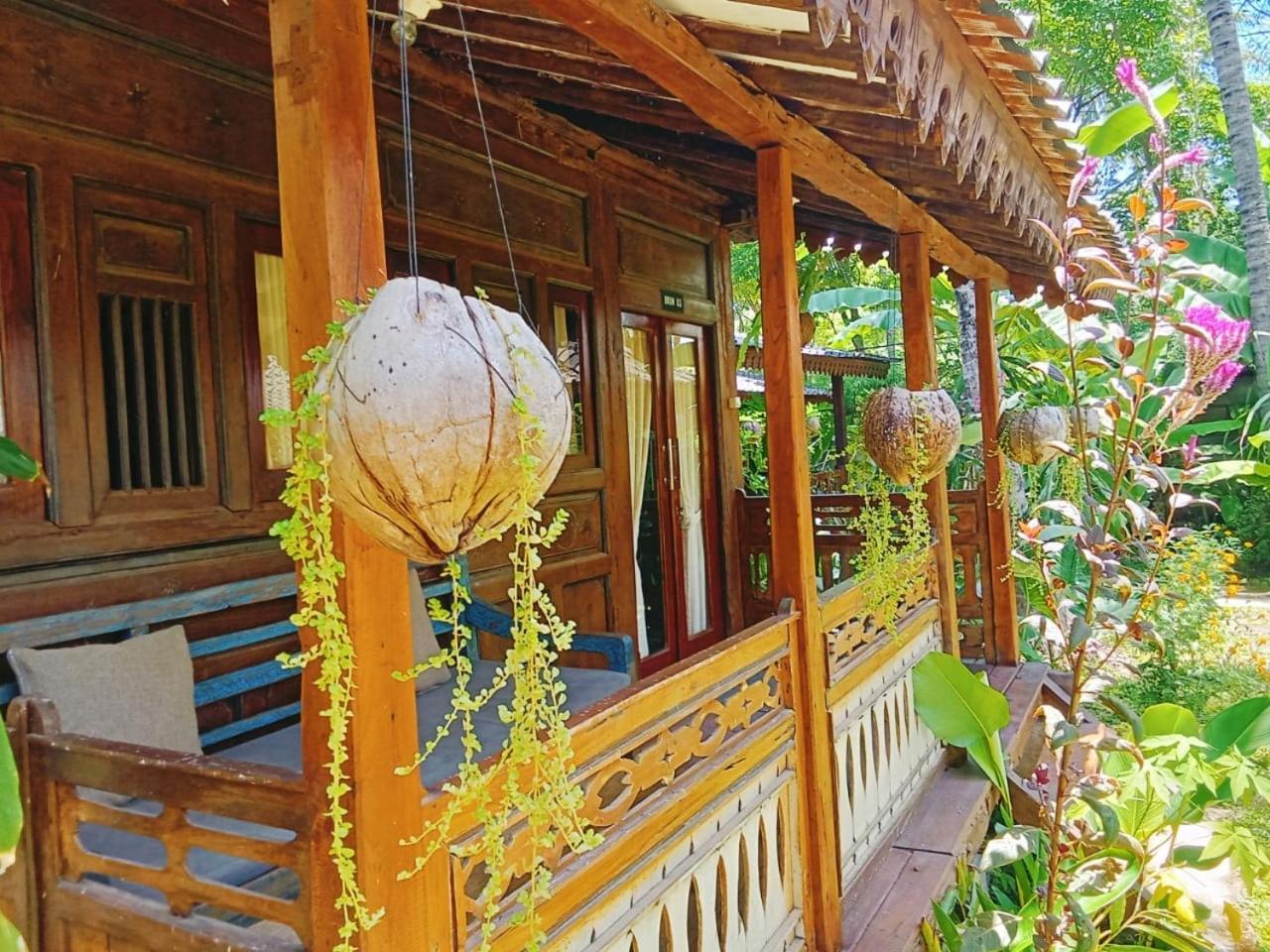 Tahlia'S Villa Sorongjukung Exteriér fotografie