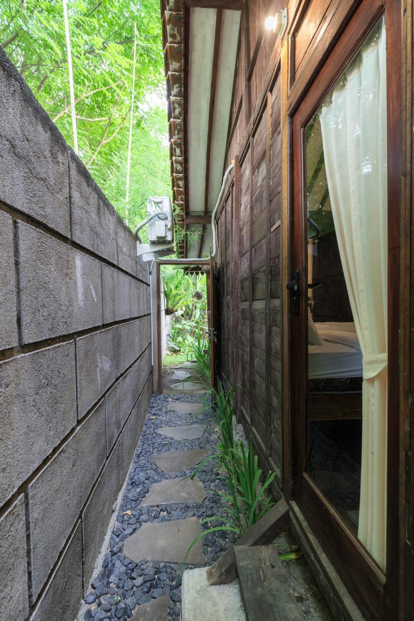 Tahlia'S Villa Sorongjukung Exteriér fotografie