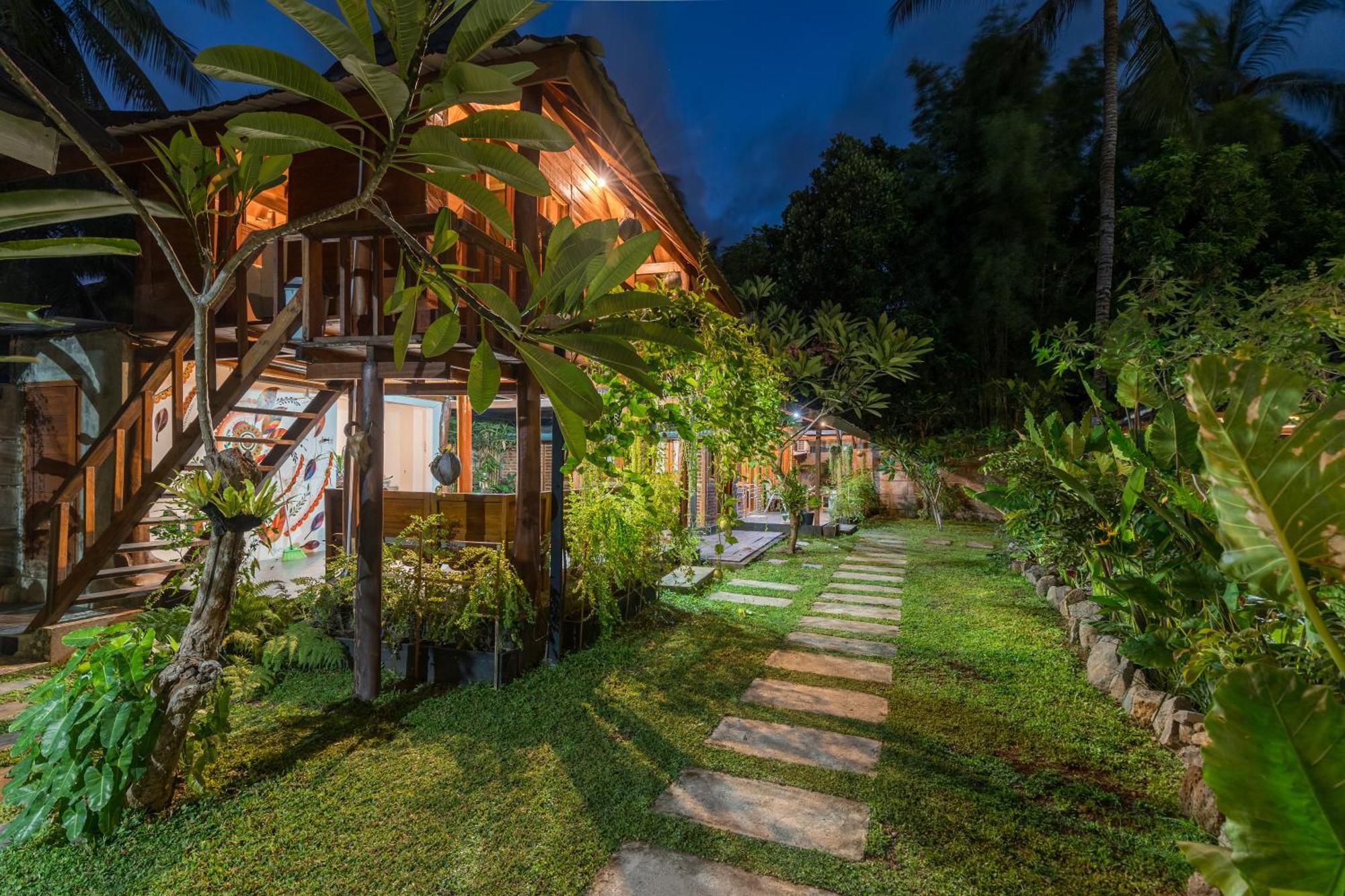 Tahlia'S Villa Sorongjukung Exteriér fotografie