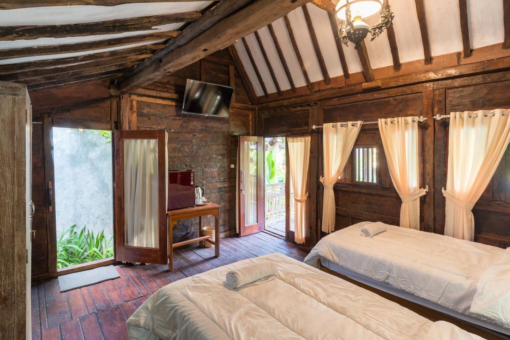 Tahlia'S Villa Sorongjukung Exteriér fotografie
