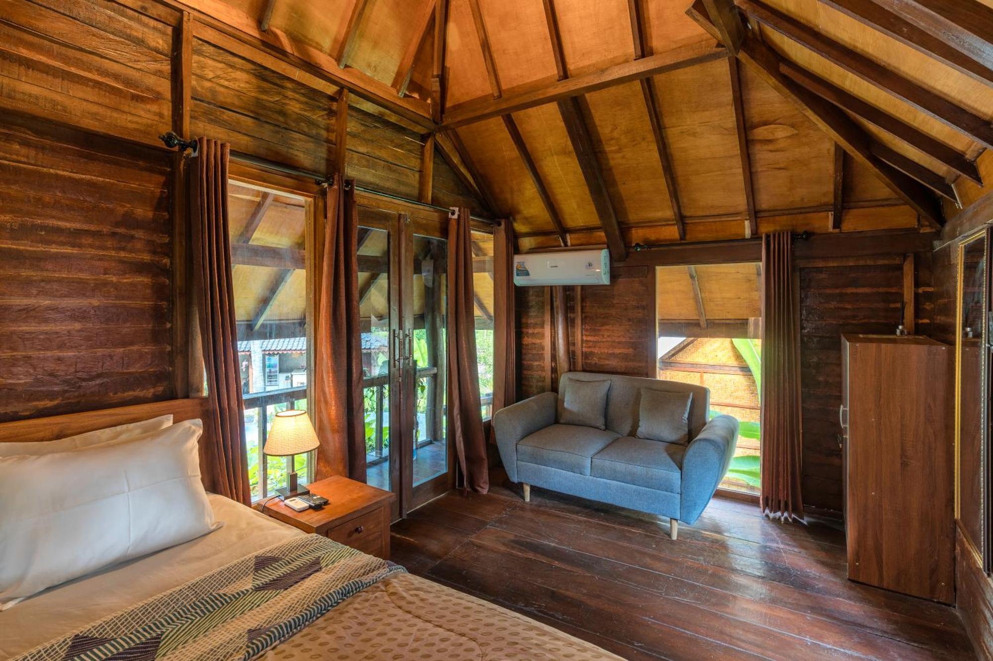 Tahlia'S Villa Sorongjukung Exteriér fotografie